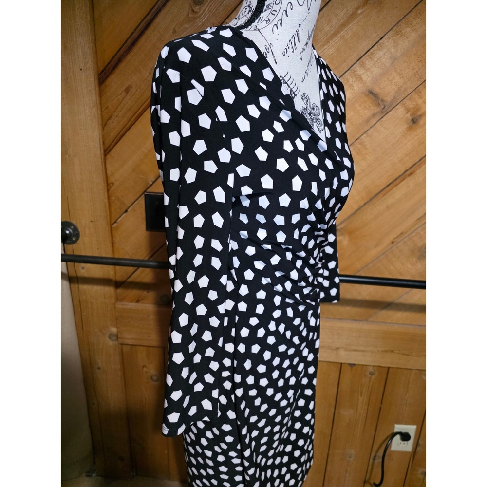 Black and White Geometric Pentagon Print Long‎ Sleeve Wrap Dress Knee Length - Picture 4 of 5